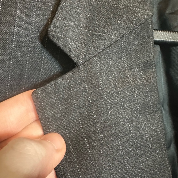 SAMUELSOHN $1200 Super 130s wool pinstriped blazer jacket - Picture 5 of 12